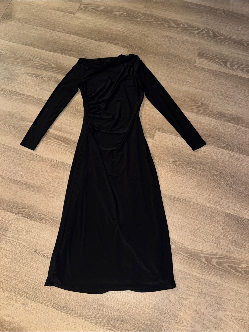 Elegant Black Long-Sleeve Dress